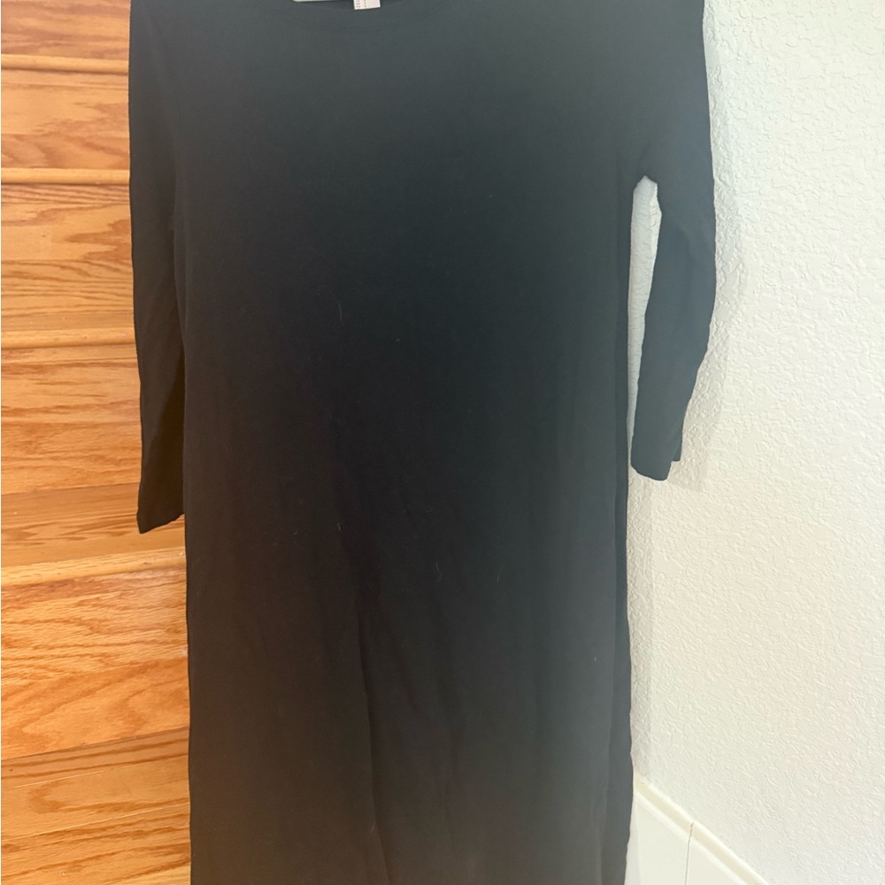 Casual comfortable stretchy black dress